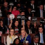 Caos en el Capitolio: expulsiones, gritos y boicots marcan el discurso de Trump