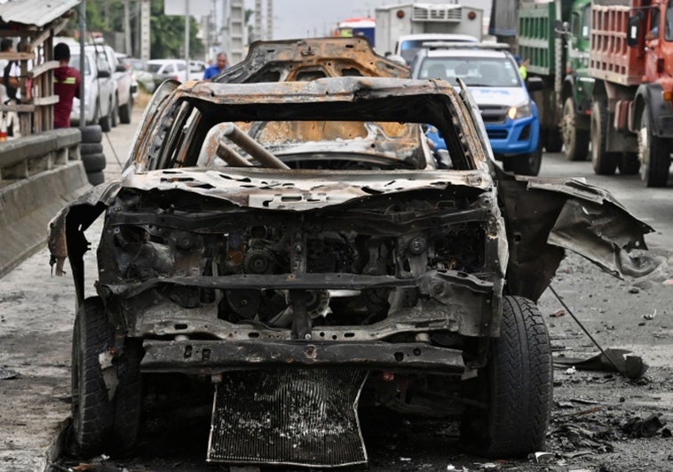 Un coche bomba frente a la Penitenciaria del Litoral, en Guayaquil, deja un muerto y varios heridos