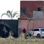 Descubren en un rancho del cártel de Jalisco tres crematorios humanos