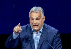 Orbán anuncia una «limpieza» de opositores que califica como «bichos» en el aniversario de la independencia de Hungría