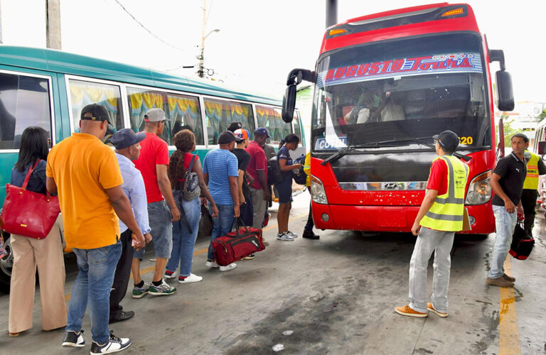 INTRANT realizará 7,000 inspecciones vehiculares para garantizar  seguridad vial durante Semana Santa 2025