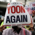 El expresidente de Corea del Sur niega la insurrección en el arranque del juicio por la ley marcial