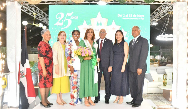 Cooperativa Vega Real inaugura la XXV Expo Feria Madre Feliz