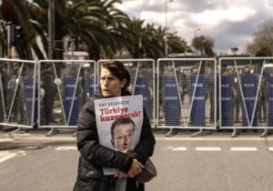 Turquía prohíbe la exhibición de imágenes del alcalde de Estambul detenido, principal opositor de Erdogan