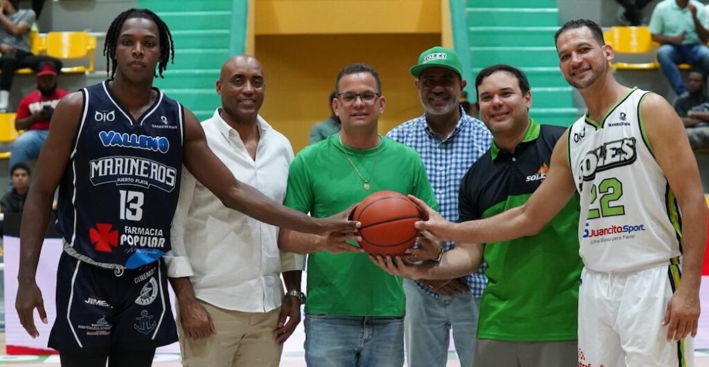 Marineros obtienen primera victoria a expensa de Soles en la Súper Liga LNB