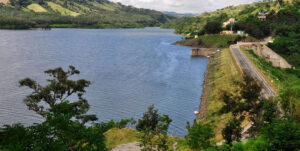 INDRHI informa que sistema de presas recibe 74 MMC de agua por efecto de vaguada