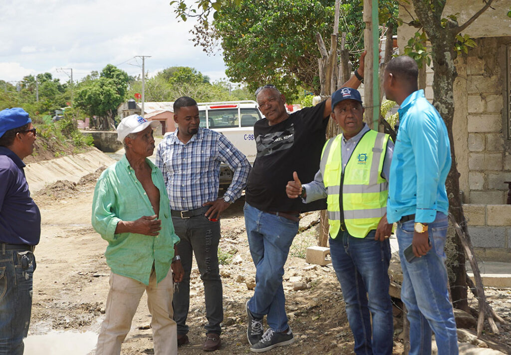 INDRHI informa que se encuentra en fase final intervención del canal principal San Juan – Jínova; continuarán en laterales
