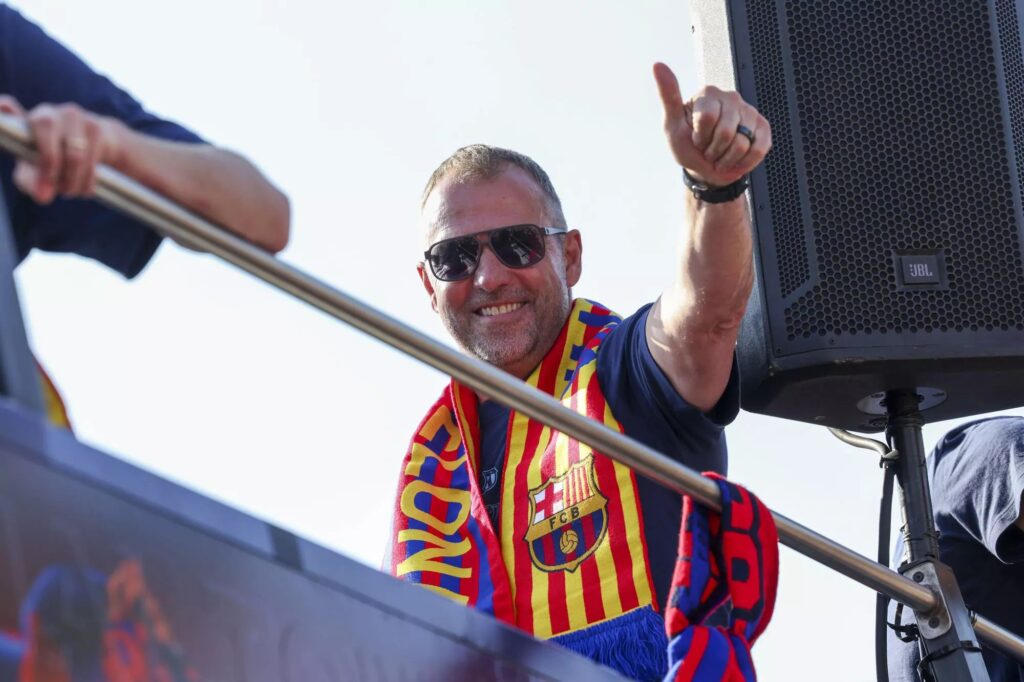 Oficial: Hansi Flick renueva con el Barça