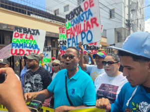 Realizan en SFM acto simbólico de entrega de pergamino a funcionarios que califican de malos
