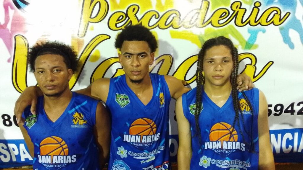 Quinteto Juan Arias toma delantera serie semifinal basket pre superior sector Los Espinola