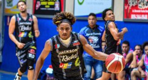 Los Rieles vencen a Rabo de Chivo obligando al quinto juego del basket barrial SFM