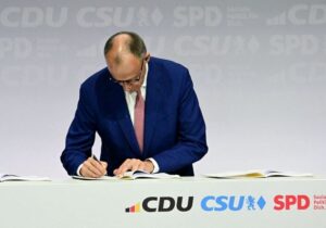 El conservador alemán Merz firma su acuerdo de coalición con los socialdemócratas