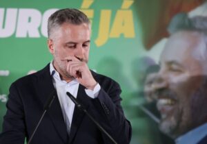 Dimite el líder socialista de Portugal tras la derrota electoral