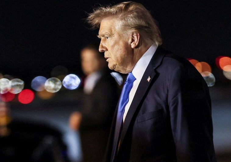 Trump dice no saber si debe respetar la Constitución como presidente