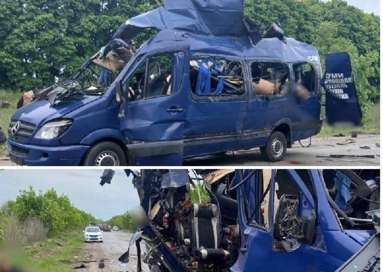 Al menos nueve muertos en un ataque ruso a un minibús con civiles en el norte de Ucrania