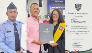 Felicidades al Segundo Teniente Salvador Castillo por doble motivo de orgullo familiar y profesional