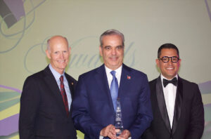 Senador Rick Scott aplaude visión de Abinader: Ha creado oportunidades para todos los dominicanos