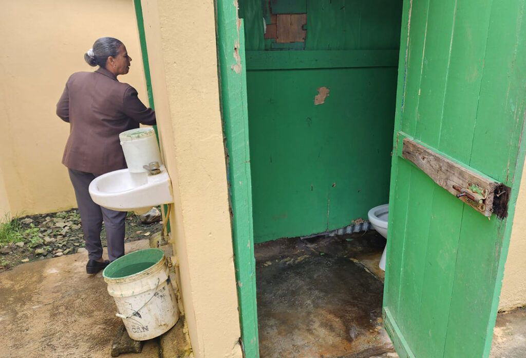 Emergencia educativa por problemas en infraestructura :una preocupación de ADP seccional Este SFM