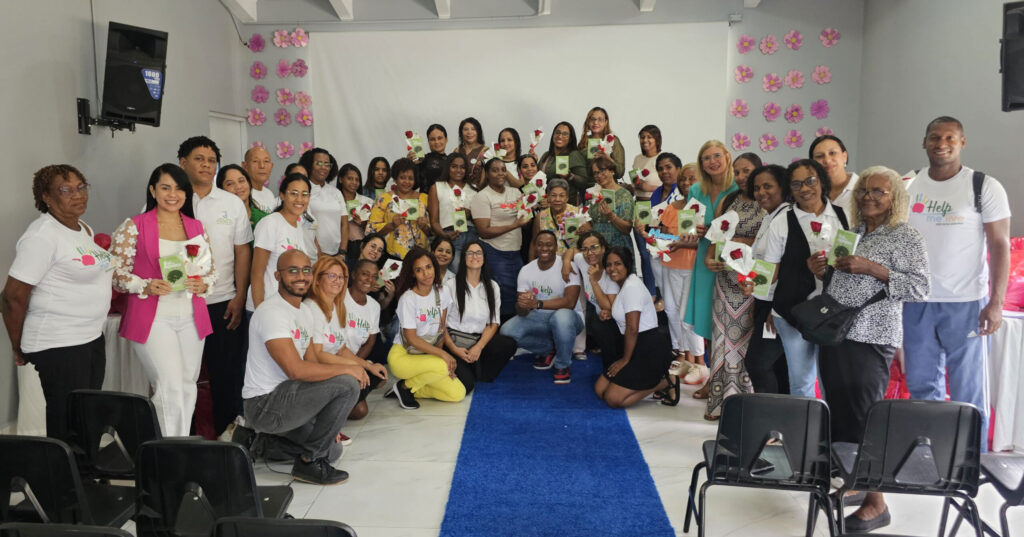 Realizan jornada de bienestar para madres de niños con discapacidad