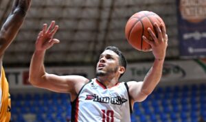 Eddy Polanco debuta en grande con los indios en electrizante victoria en tiempo extra sobre Metros