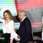 La esposa de López Obrador, que exigía a la Corona disculpas por la Conquista, quiere ahora ser española
