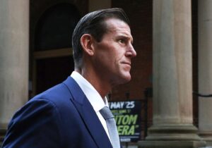 Uno de los soldados más condecorados de Australia pierde la batalla legal sobre las acusaciones de crímenes de guerra mientras servía en Afganistán