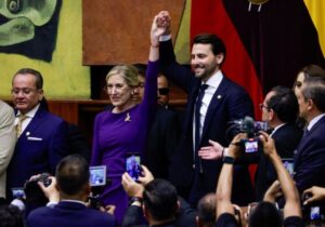 El correísmo sufre una nueva derrota mientras Noboa logra poner presidente en el Congreso