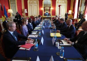Los líderes europeos prevén aplicar nuevas sanciones a Rusia tras incumplir el ultimátum de alto el fuego