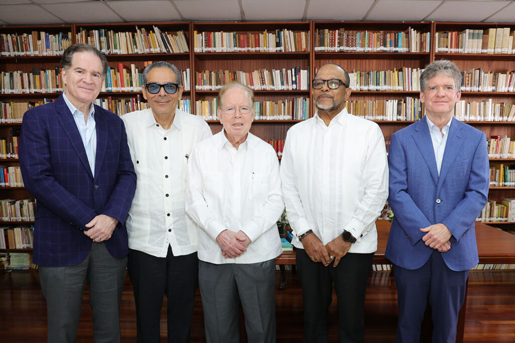 Pepín Corripio respalda libro sobre emprendimiento dominicano con visión y liderazgo ético