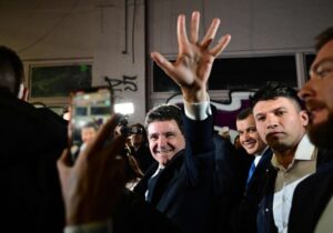 Nicusor Dan, el matemático azote de la corrupción que recoge el voto antisistema en Rumanía