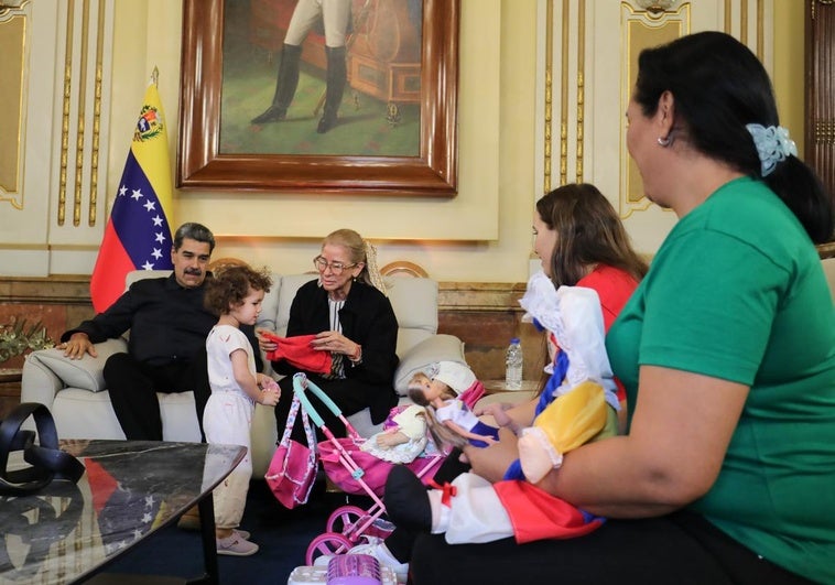 Regresa a Venezuela una niña de dos años que fue separada de su madre tras ser deportada desde EE.UU.