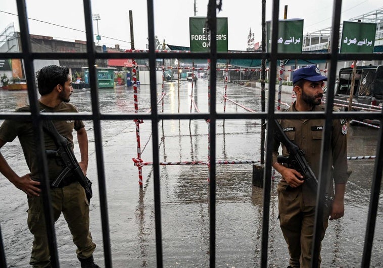 Pakistán opta por la cautela y posterga su contraataque a la India