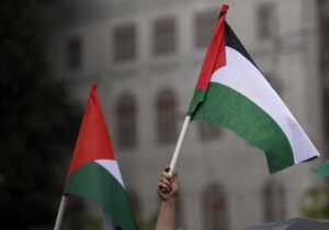 Palestina planta su bandera en la OMS y abre una brecha entre las potencias occidentales