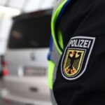 La Policía alemana lleva a cabo macrorredadas por todo el país tras la prohibición de un grupo de extrema derecha