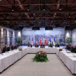 El inicio del diálogo entre Ucrania y Rusia se retrasa entre acusaciones de Kiev a Moscú de querer torpedearlo