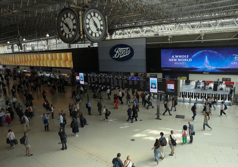 Caos en Londres por un apagón que paraliza varias líneas del metro