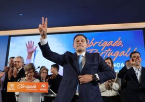 Portugal gira aún más a la derecha mientras la izquierda es barrida del Parlamento