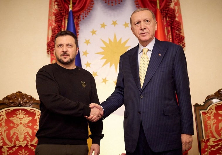 Ucrania no se reunirá con Rusia hasta que Zelenski no se vea con Erdogan y Trump no descarta acudir a Turquía