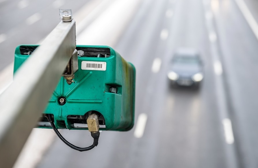 En NY instalarán cámaras velocidad en puentes y túneles; miles choferes dominicanos cruzan a diario los mismos