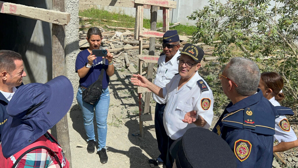 Departamento Apoyo Empresarial realiza visita de inspección construcción estación de bomberos