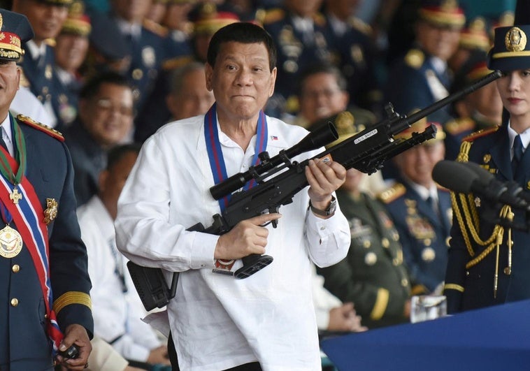 Rodrigo Duterte , el presidente con licencia para matar