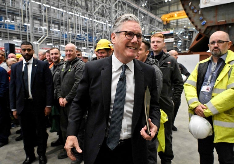 Starmer anuncia la nueva estrategia de Defensa británica: «Nos estamos preparando para combatir»