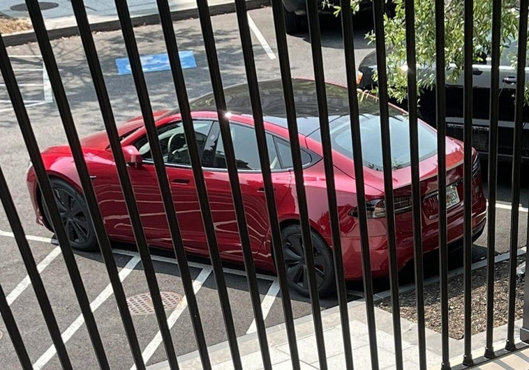 Trump baraja deshacerse de su Tesla tras la polémica con Musk