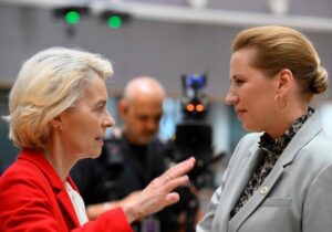 La socialdemócrata Frederiksen busca aplicar su dura política migratoria durante la presidencia danesa de la UE