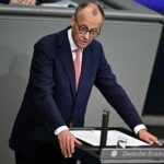 El canciller alemán defiende sus primeras semanas en el cargo entre insultos y acusaciones en el Bundestag