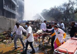 Un informe preliminar señala las causas del accidente de Air India en el que murieron 260 personas