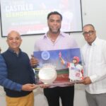 Ex pelotero de grandes ligas Nelson Cruz recibe emotivos reconocimientos en el municipio de Castillo