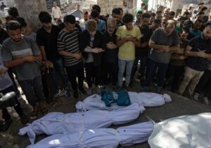 Trump afirma que Israel da el visto bueno a un alto el fuego de 60 días en Gaza, a la espera de la respuesta Hamás