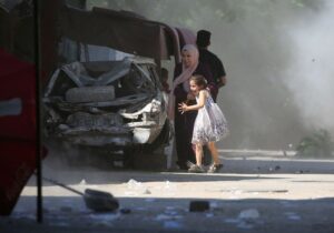 Hamás mantiene la incertidumbre sobre el alto el fuego hasta terminar las consultas con las facciones palestinas