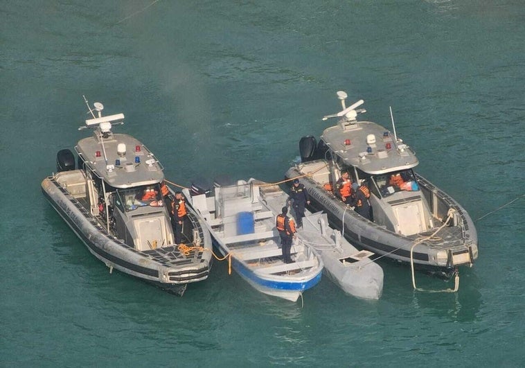 La Armada de Colombia incauta un narcosubmarino no tripulado con tecnología de Elon Musk